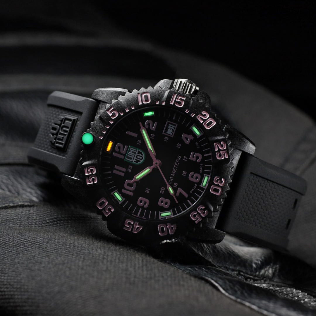 Luminox Sea Lion CARBONOX X2.2085 Unisex Watch